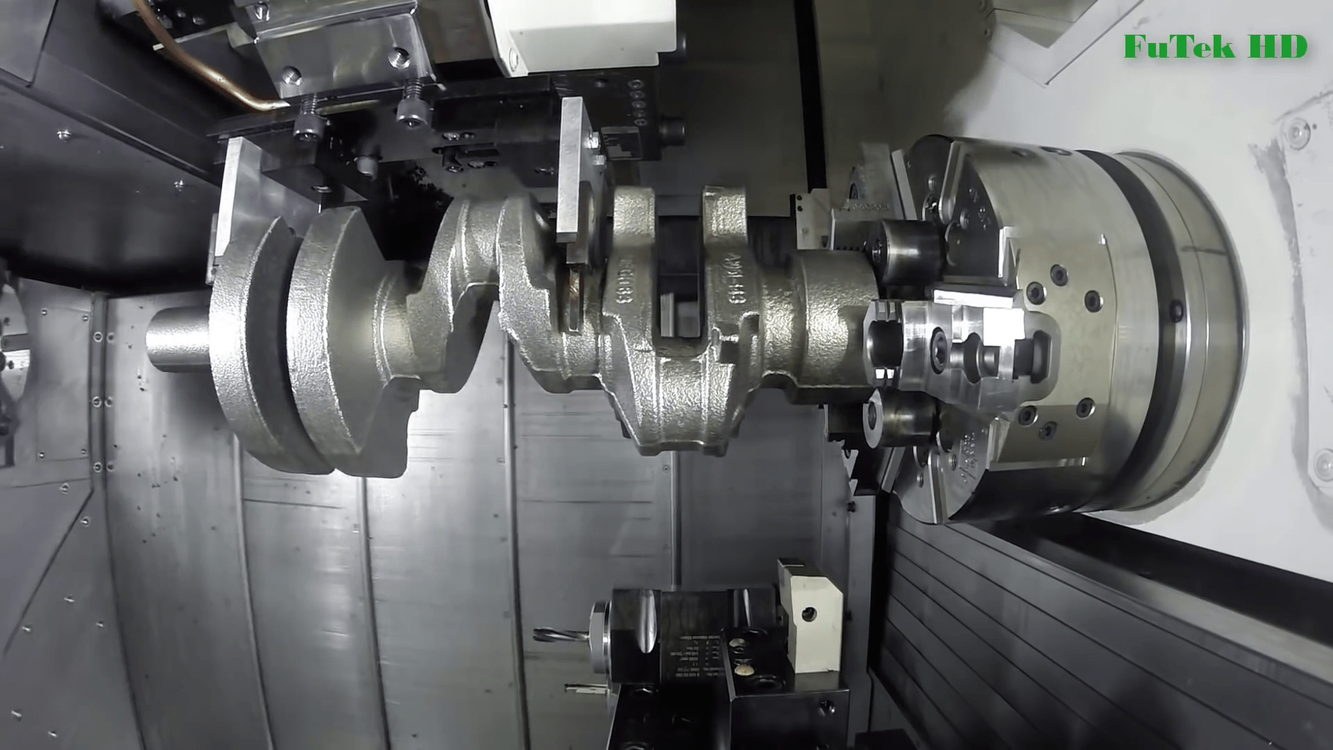 七扭八拐的曲軸是如何加工的？——揭秘金屬加工機械制造的奧秘（動圖版）